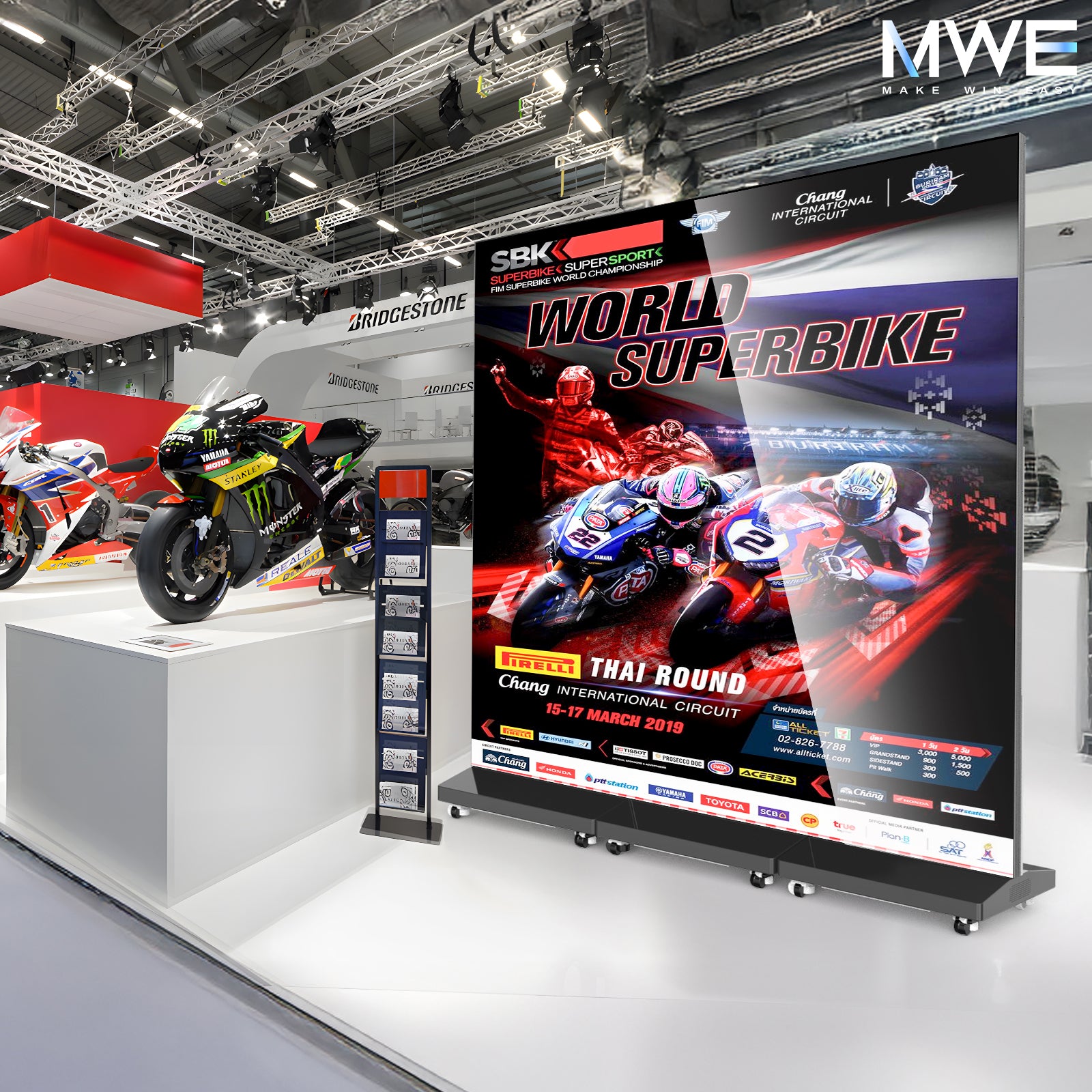 80 Inch LED Digital Signage Display, Foldable Seamless Stitching